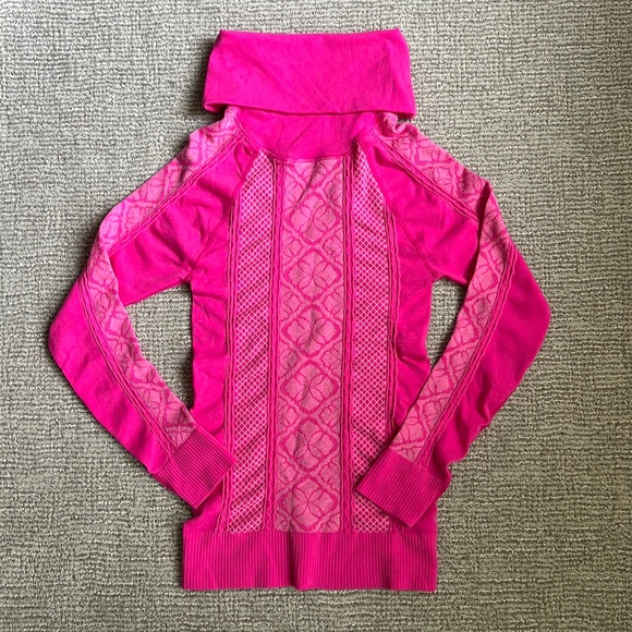 Pink top - Picture 1 of 5